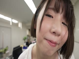 仰视目光很色的萝莉巨乳美少女 一旦暴露就会社死千石萌奈香千石もなか。 仰视目光很色的萝莉巨乳美少女 一旦暴露就会社死千石萌奈香千石もなか。