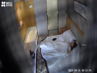 萤石云酒店摄像头偷拍高富帅约炮身材超棒的女网红 萤石云酒店摄像头偷拍高富帅约炮身材超棒的女网红