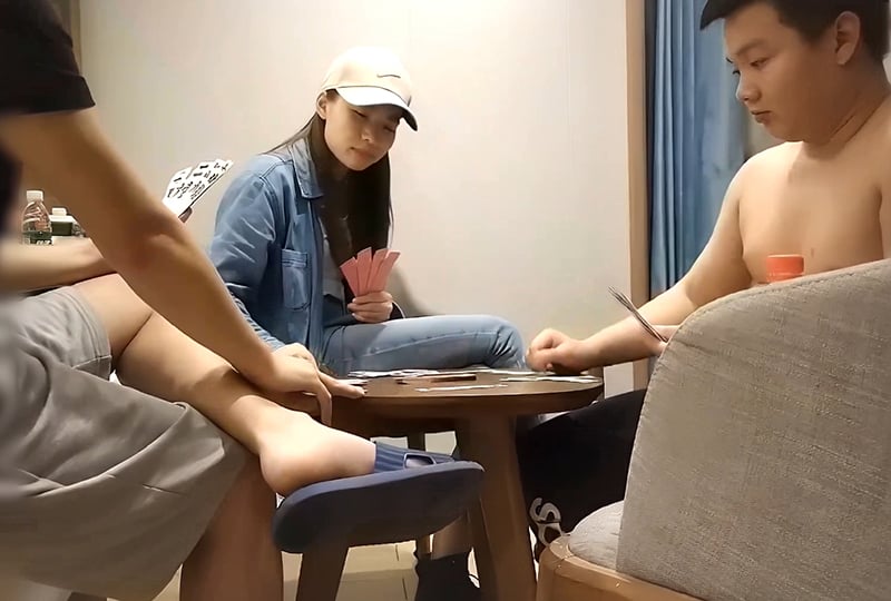 约老乡好打牌完事啪啪 约老乡好打牌完事啪啪