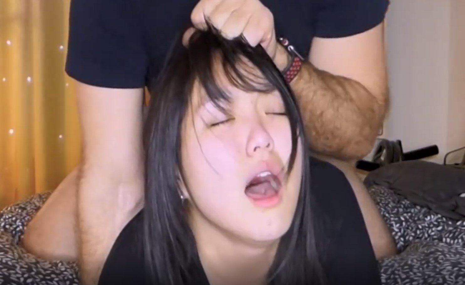 被后入的敏感女孩! 被后入的敏感女孩!
