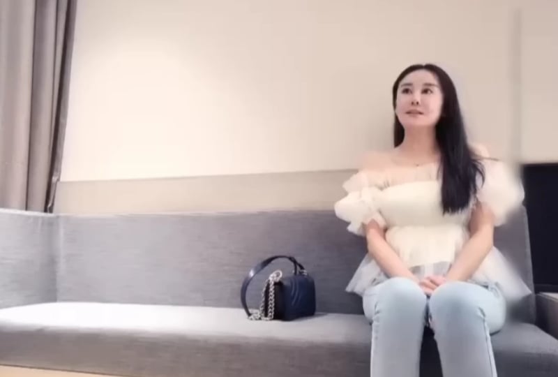 甜美妹子骑坐抽插! 甜美妹子骑坐抽插!