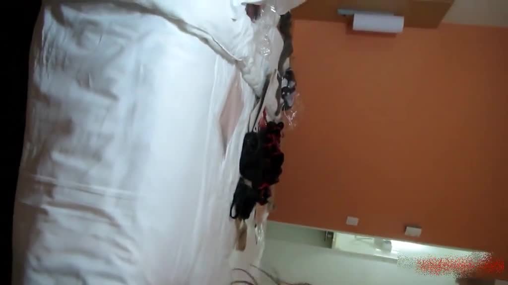 男子冒充演艺圈大咖!骗富家女到摩铁全裸私拍! 鲜嫩的三点全被拍光 男子冒充演艺圈大咖!骗富家女到摩铁全裸私拍! 鲜嫩的三点全被拍光