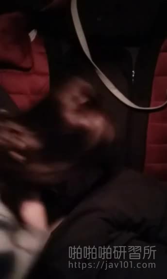 半夜勾搭司机路边来内射炮的大奶少妇 半夜勾搭司机路边来内射炮的大奶少妇