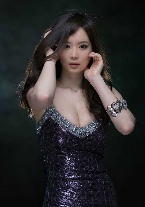 我爱大胸妹 我爱大胸妹