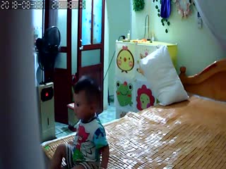 珍藏云视通有看头家庭摄像头偷窥夫妻当小孩面啪啪啪 珍藏云视通有看头家庭摄像头偷窥夫妻当小孩面啪啪啪