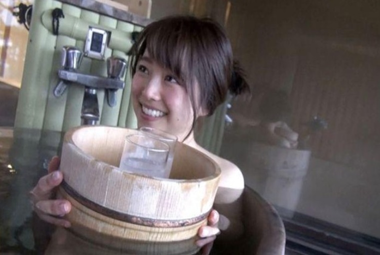 人妻温泉旅行「告白」 人妻温泉旅行「告白」
