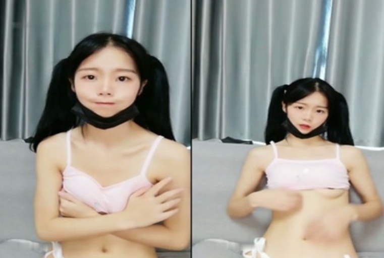 双马尾萌妹子身材苗条自慰秀沙发上跳蛋塞入逼逼拉扯呻吟娇喘诱人