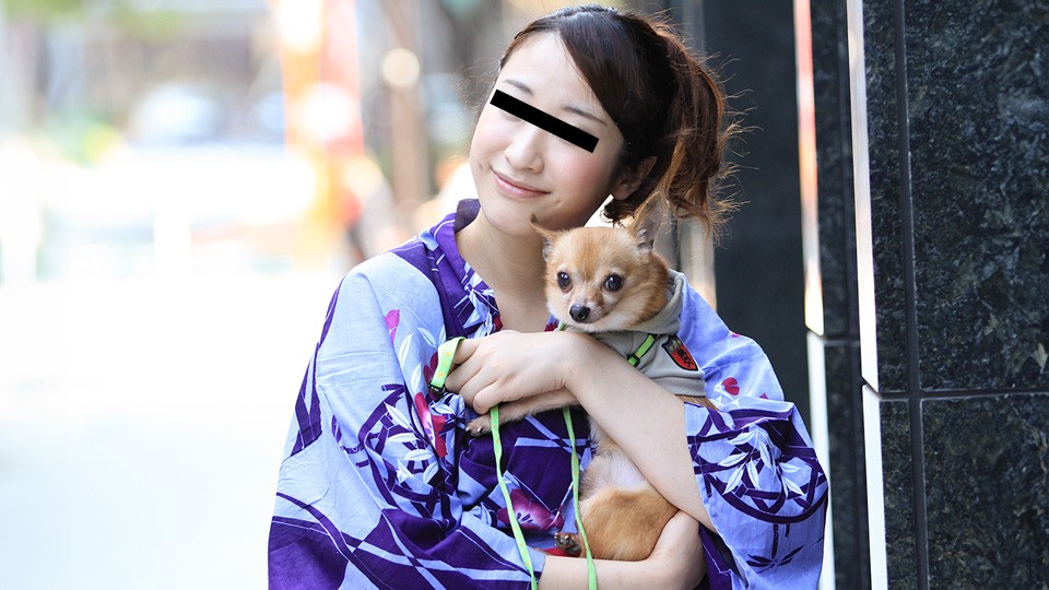 10musume-082423_01 遛狗时搭讪浴衣美人佐佐木玲！爱犬的她被干到高潮喷水