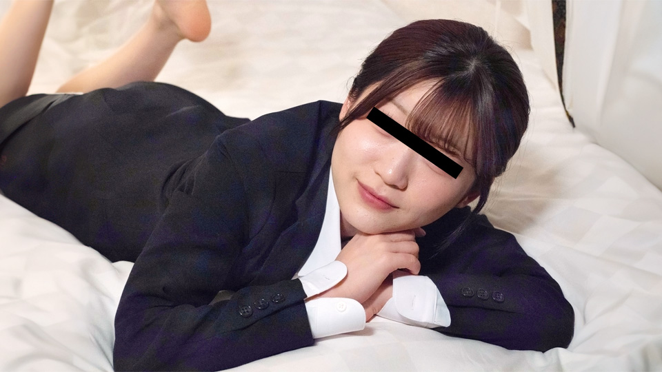 10musume 022525_01 娇小迷人求职女大学生面试现场无套内射实录